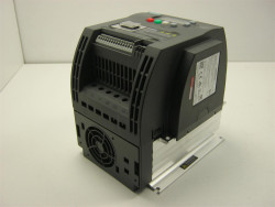 Frequenzumrichter MH 25 SV Sinamics V20 1,5KW