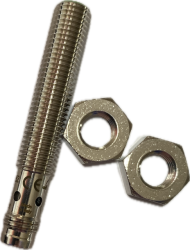 Induktiver Näherungsschalter 8mm PNP mit Stecker