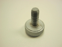 Rändelschraube MB 4